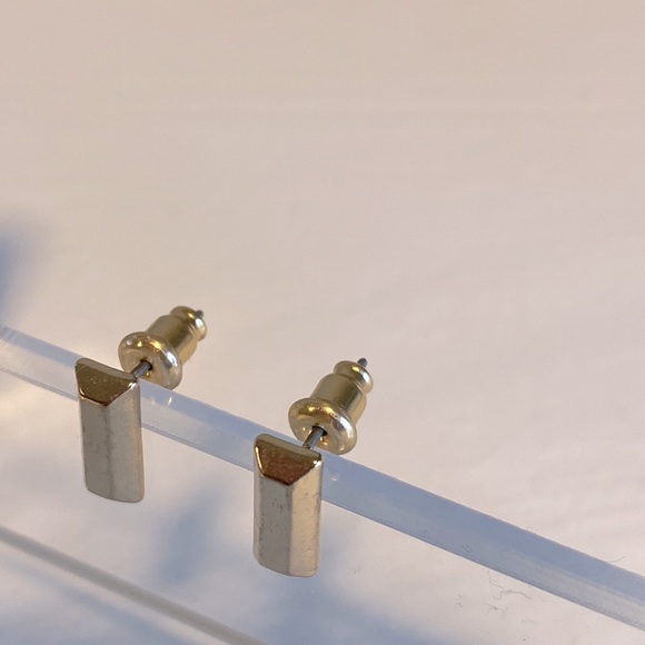 4/$20 Gold Bar Earrings 🌟 - Picture 1 of 3